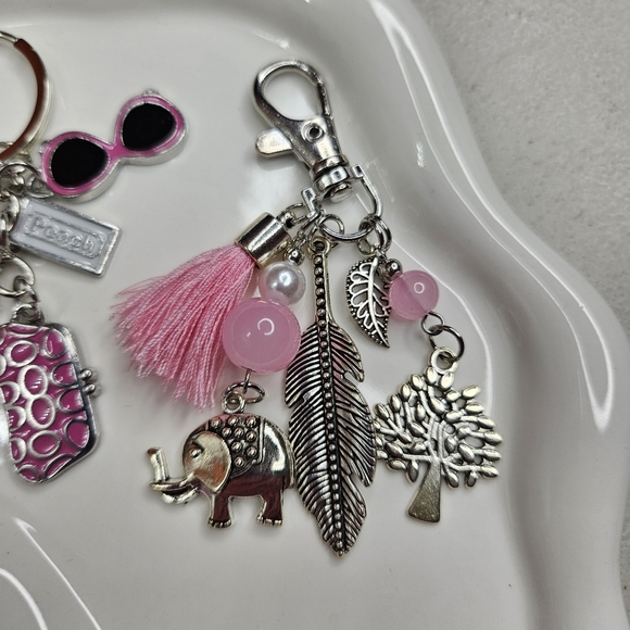 Women's Set of 2 Keychain Handbag Charms Purse Swag NWOT Silver Pink Gift Idea - Picture 6 of 9